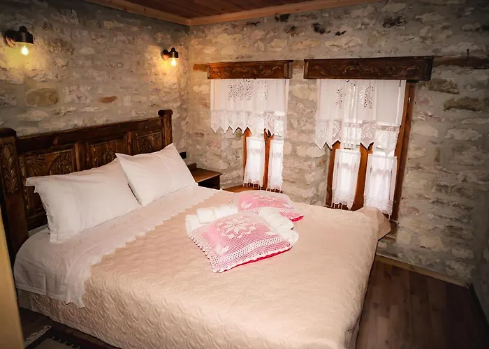 Konukevi Medieval 3*