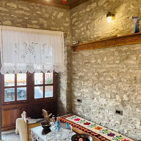 بيت ضيافة Medieval 3*